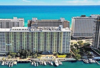 5600 Collins Apt #14D