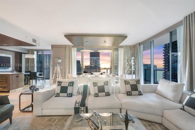 Aluguel de apartamento no Brickell City Centre Rise 3801