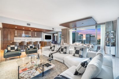 Aluguel de apartamento no Brickell City Centre Rise 3801