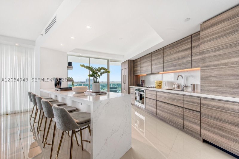 Condo for sale at Bristol Tower 1605