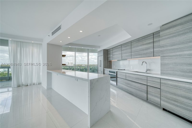 Condo for sale at Bristol Tower 1605