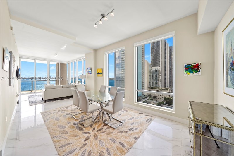 Condo for sale at The Crimson Miami 1808