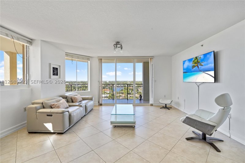 Condo for sale at The Vue 1002 S