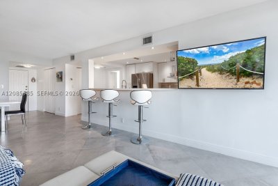 Comprar apartamento no Towers of Oceanview South 829