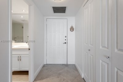 Comprar apartamento no Towers of Oceanview South 829