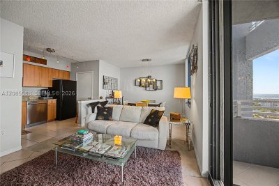 Comprar apartamento no Waverly 2412