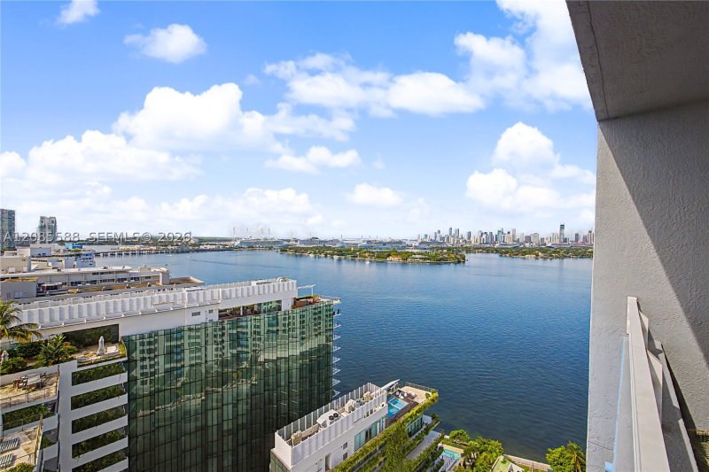 Condo for sale at Waverly 2412