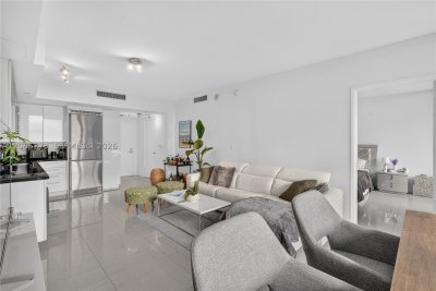 Comprar apartamento no Mint at Riverfront 4407
