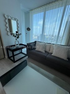 Comprar apartamento en Sole 2006