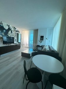 Comprar apartamento en Sole 2006