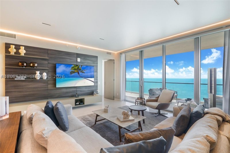 Apartment for rent at Residences by Armani / Casa 3102