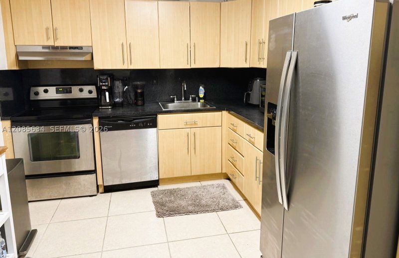 Apartment for rent at Waterside Towers 502