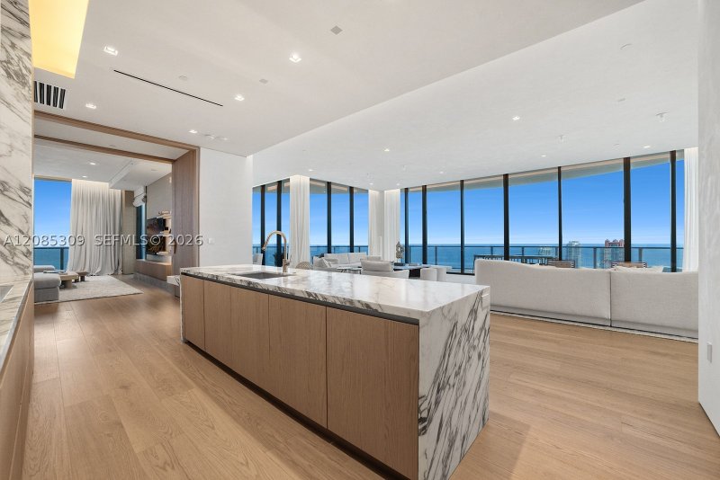 Condo for sale at Five Park Miami Beach 4501
