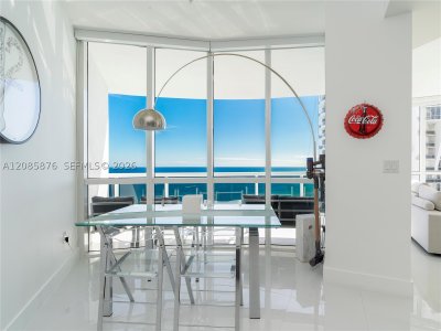 Aluguel de apartamento no Trump Royale 4709A