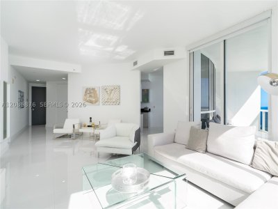 Aluguel de apartamento no Trump Royale 4709A