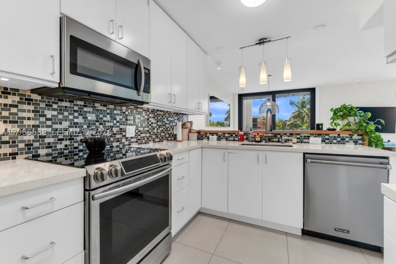 Alquiler de apartamento en 1600 South Bayshore Lane 4C