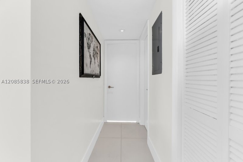 Alquiler de apartamento en 1600 South Bayshore Lane 4C