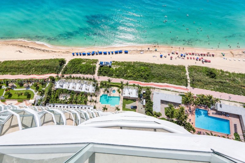Apartment for rent at Akoya 3403