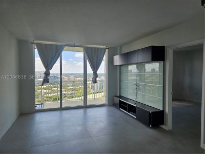 Alquiler de apartamento en Turnberry On The Green 2305