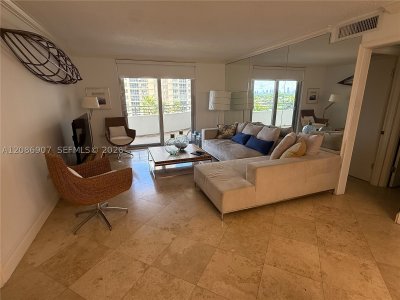 Aluguel de apartamento no Oceanside Plaza 7Z