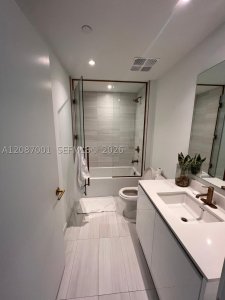 Comprar apartamento en Mr. C Residences Tigertail Tower 502