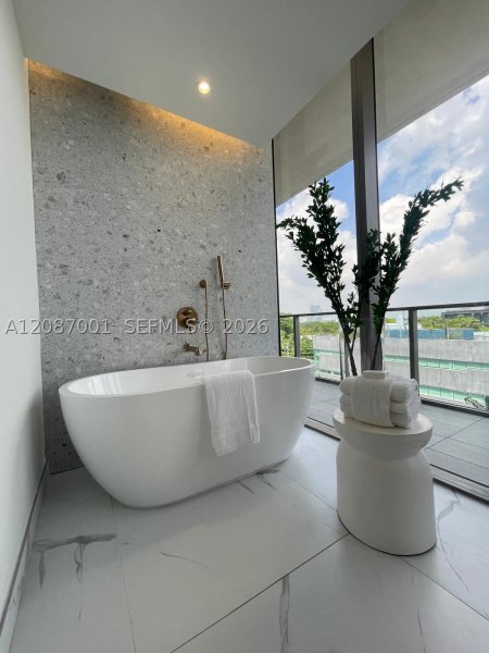 Condo for sale at Mr. C Residences Tigertail Tower 502