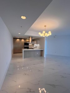 Comprar apartamento en Marina Palms Yacht Club 1903