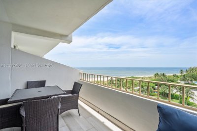 Alquiler de apartamento en Commodore Club East 807