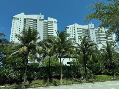 One Fifty One at Biscayne Apt #701