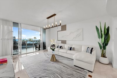 Comprar apartamento no Ocean Three 606