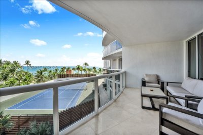 Comprar apartamento no Ocean Three 606