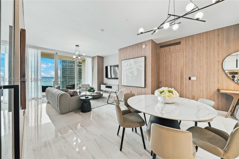 Condo for sale at Aston Martin Residences 1605W