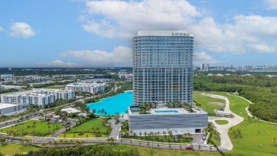 One Park Tower by Turnberry Apt #1402