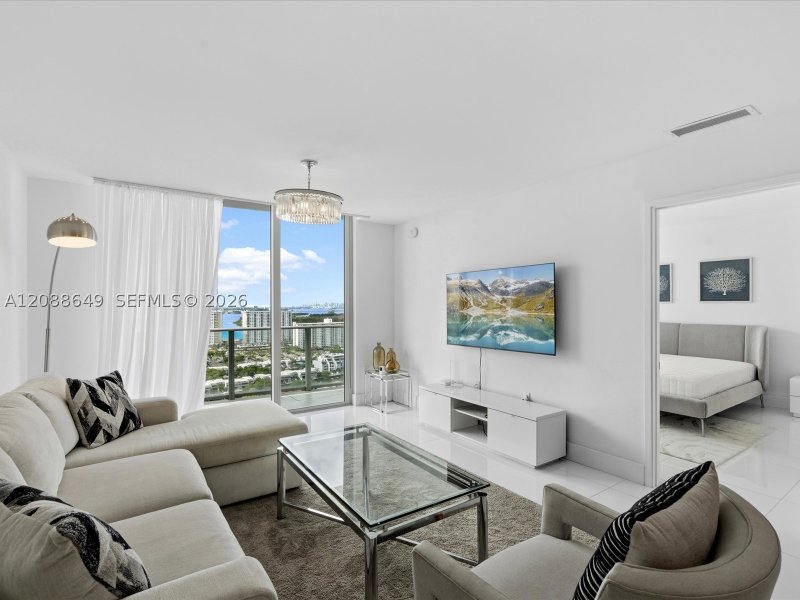 Comprar apartamento en Parque Towers at St. Tropez 4-2506