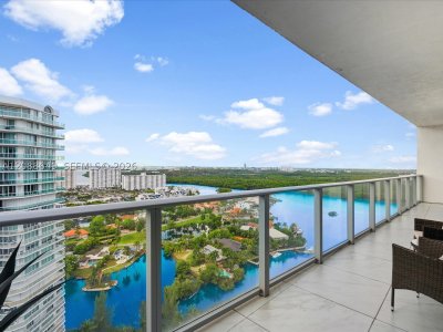 Parque Towers at St. Tropez Apt #4-2506