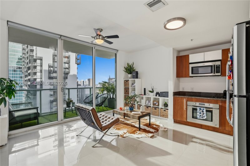 Comprar apartamento en Aston Martin Residences T-3509