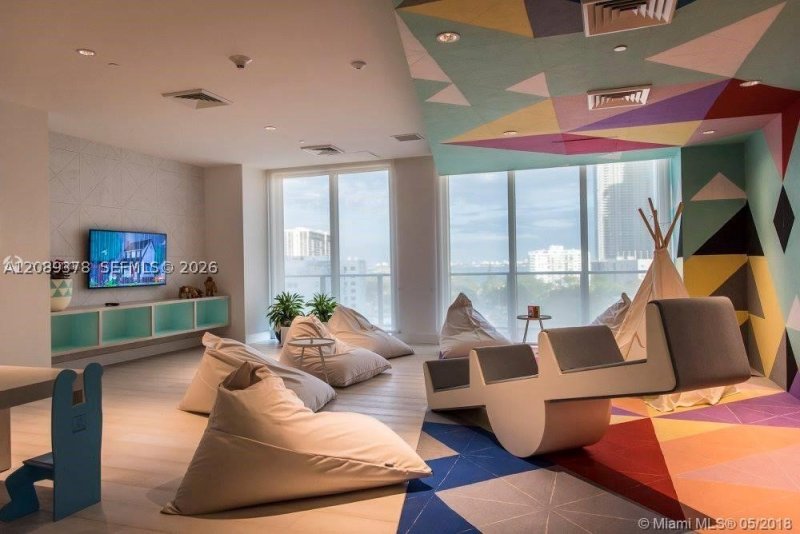 Apartment for rent at Hyde Midtown 2202
