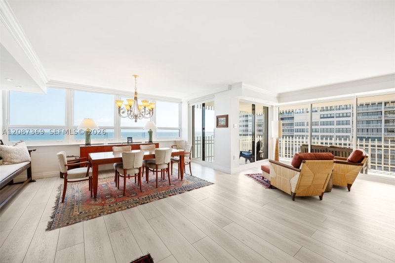 Comprar apartamento en Grove Isles Tower II B1402