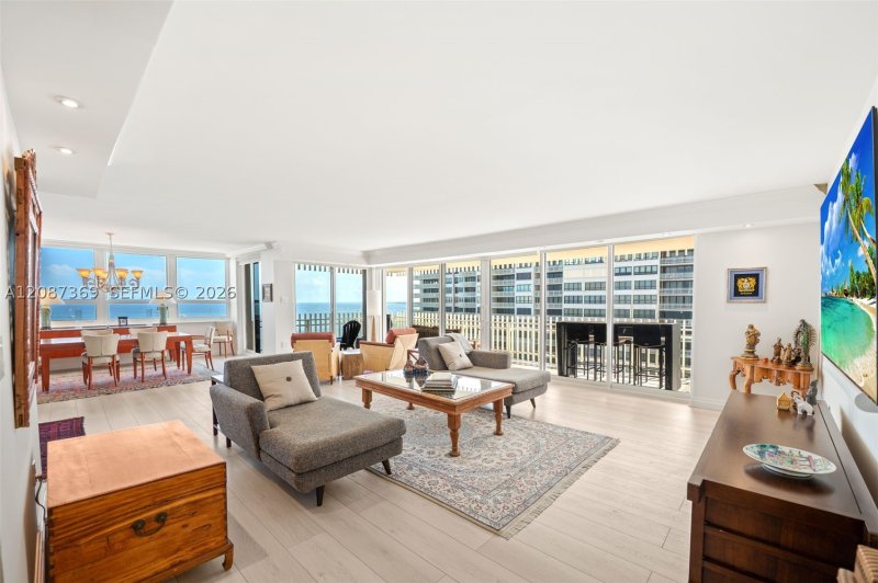 Comprar apartamento en Grove Isles Tower II B1402