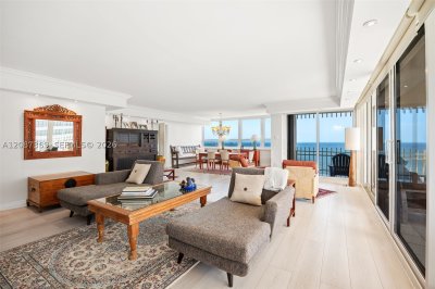 Comprar apartamento en Grove Isles Tower II B1402