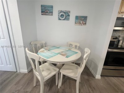 Comprar apartamento en Bayshore Yacht Tennis Club 616