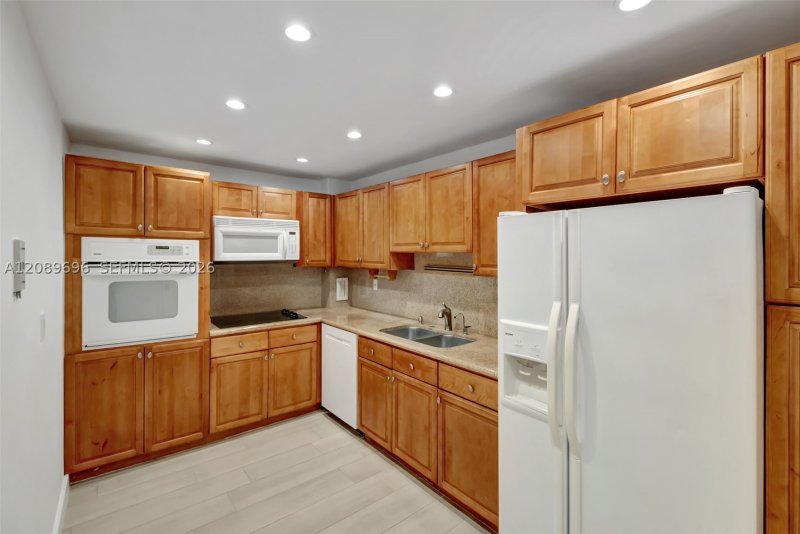 Comprar apartamento en Gables Waterway Towers 327