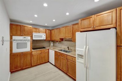 Comprar apartamento en Gables Waterway Towers 327