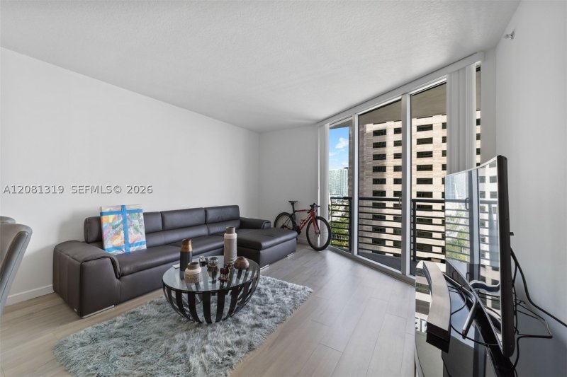 Property photo # 4