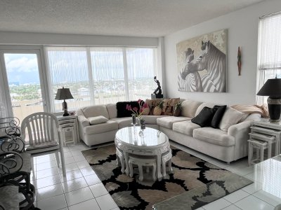 Comprar apartamento no Coral Ridge Towers North 1015