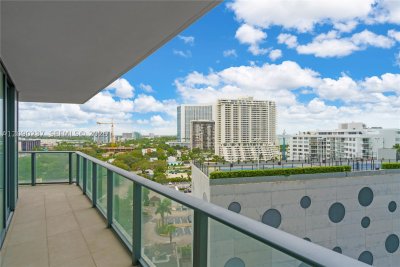 Paraiso Bayviews Apt #901