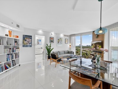 Comprar apartamento en St Tropez I II and III 3-1004