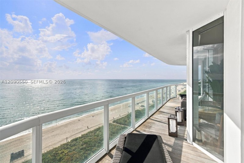 Comprar apartamento en Akoya 1103