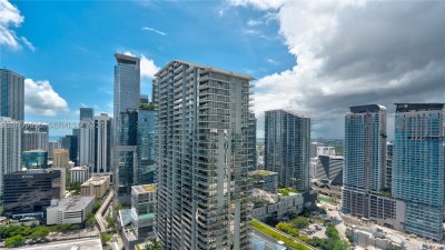 Comprar apartamento no Brickell on the River South 2212