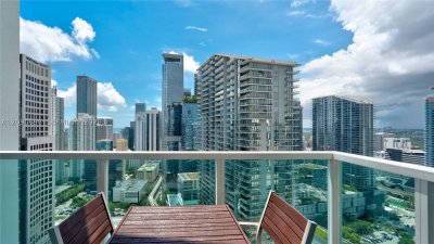 Comprar apartamento no Brickell on the River South 2212